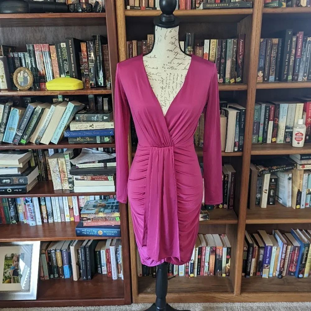 ELIZA J bodycon stretch ruched fucia mini dress deep v neck long sleeve nwt szxs